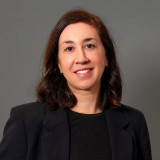 Laura  Ryan Photo